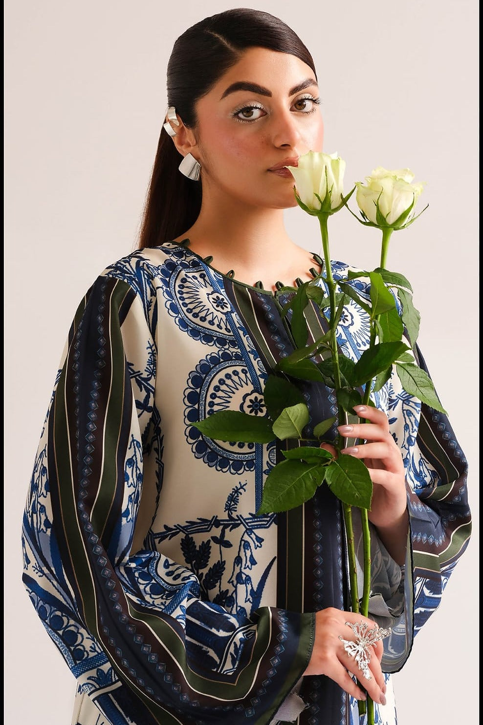 Noor Elan - Grace Stitch 