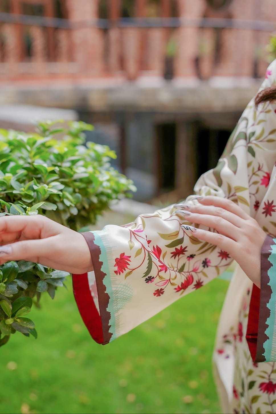 Sitara-i-Khaas - Grace Stitch 