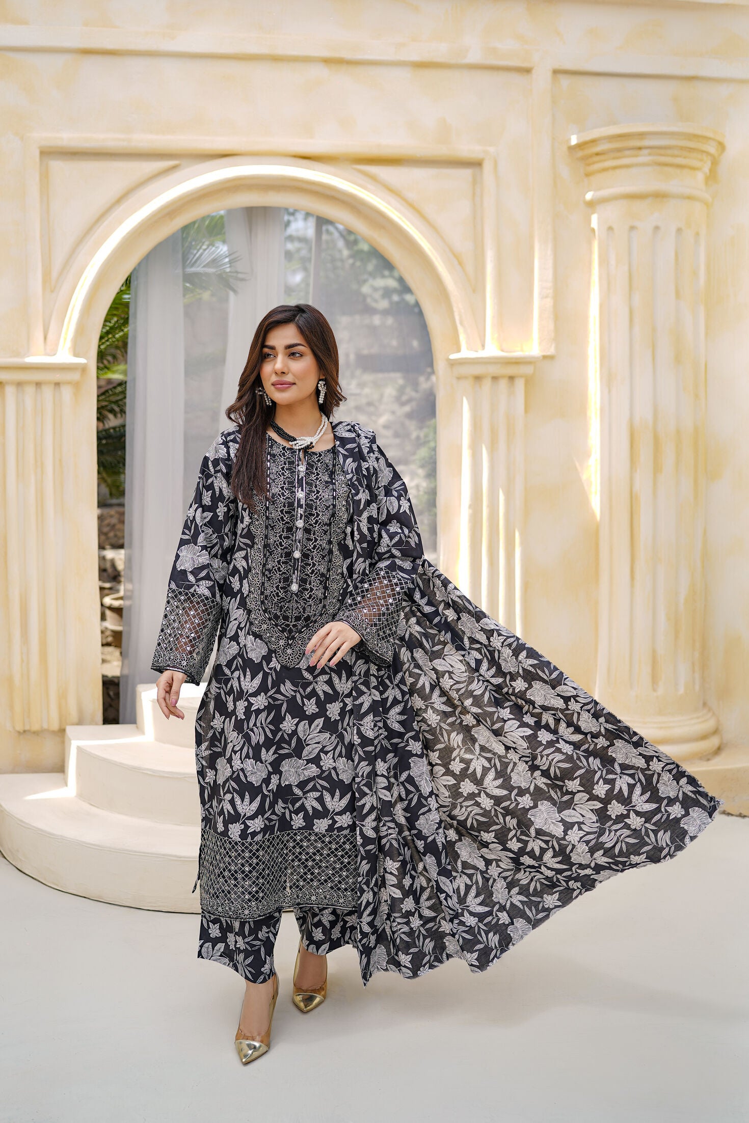 Floral Grace – 3-Piece Premium Lawn Suit - Grace Stitch 