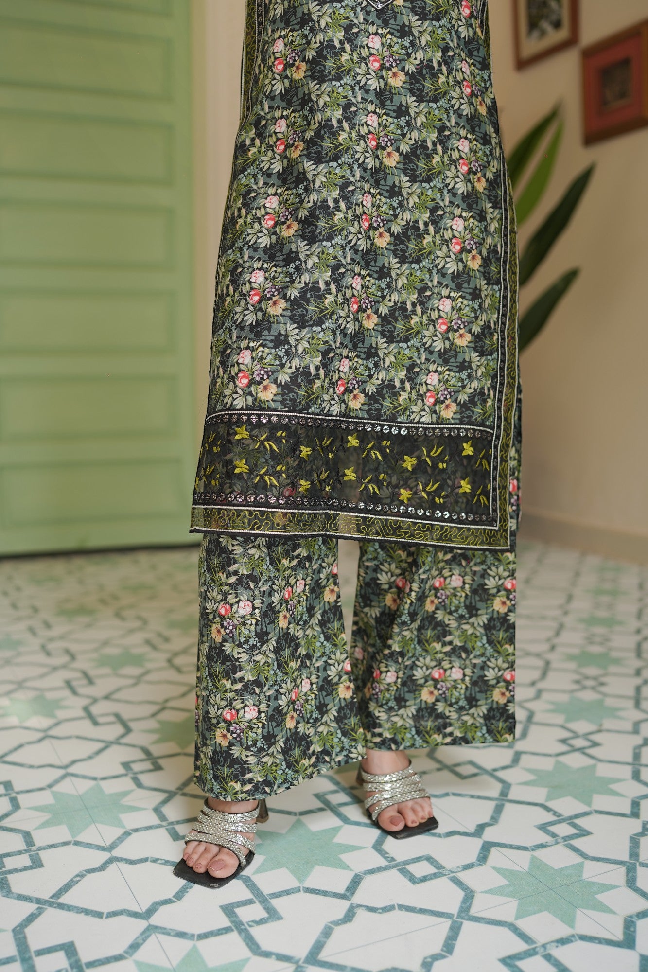 Bagh-e-Noor - Grace Stitch 