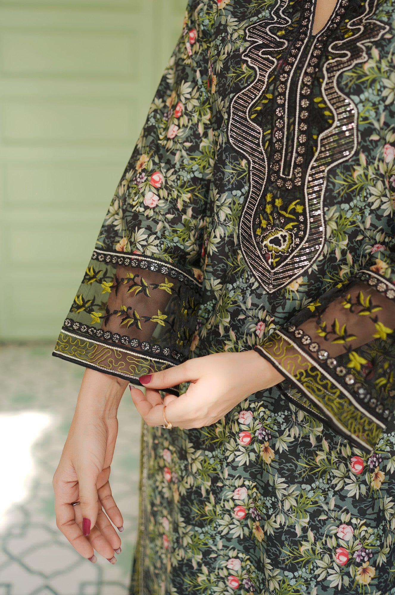 Bagh-e-Noor - Grace Stitch 